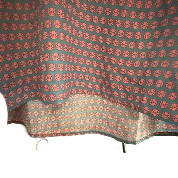 Floral Blue and Pink Women's Top size XL - Picture 5 of 12